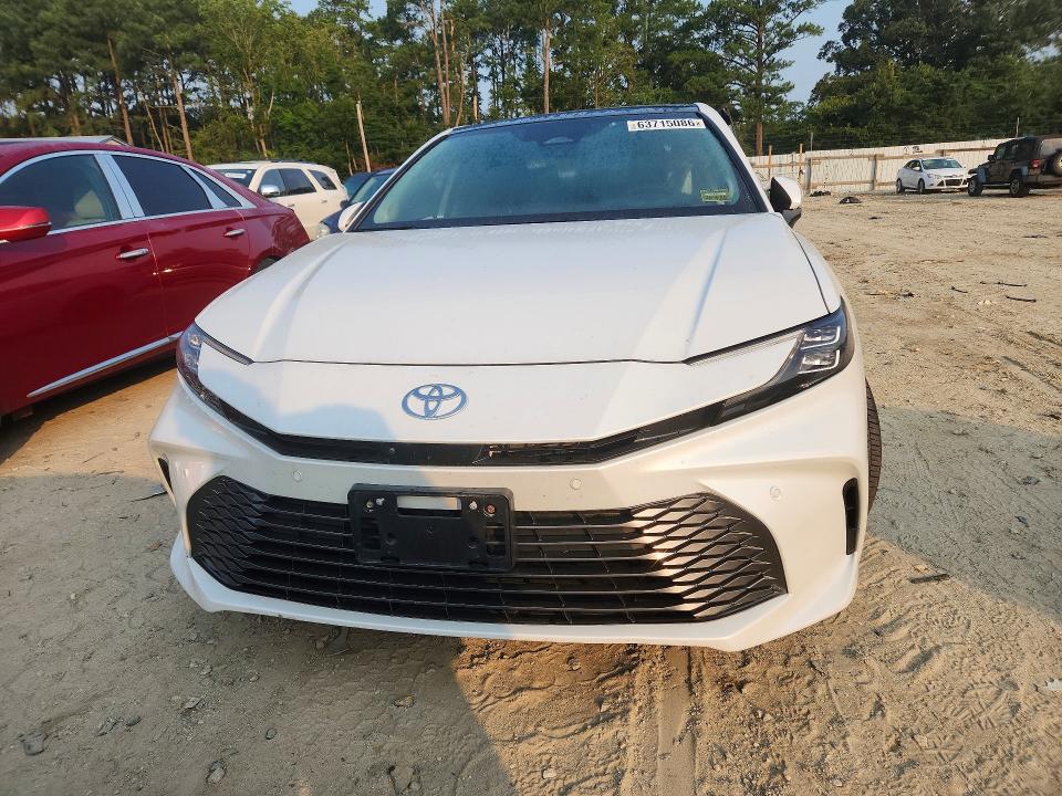 Photo 5 from auction – 2026 TOYOTA CAMRY with VIN 4T1DBADK4TU547956