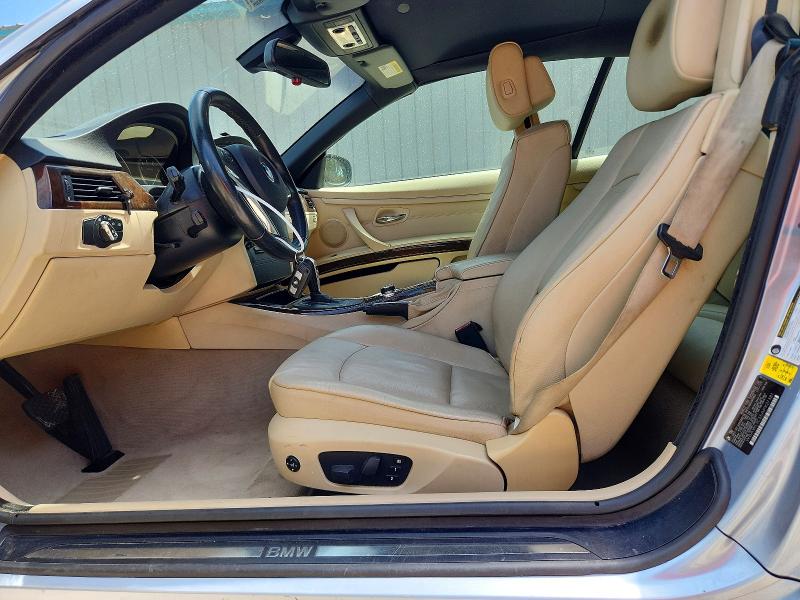Photo 7 from auction – 2010 BMW 328 with VIN WBAWL1C55APX27381