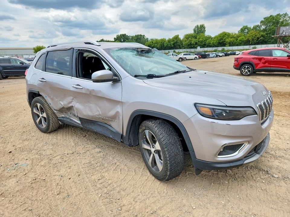 Photo 4 from auction – 2019 JEEP CHEROKEE with VIN 1C4PJMDN1KD151062