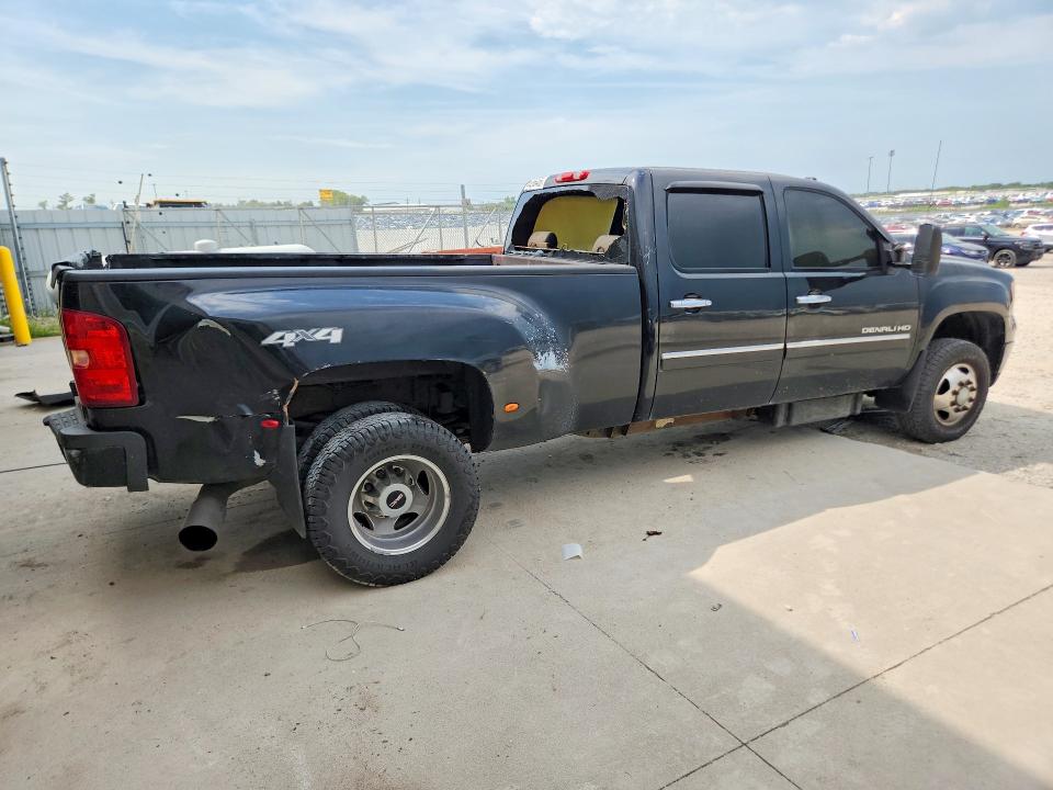 Photo 3 from auction – 2013 GMC SIERRA with VIN 1GT426C85DF140709