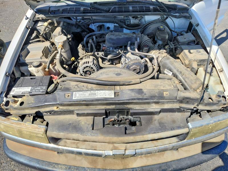 Photo 11 from auction – 2003 CHEVROLET S TRUCK with VIN 1GCCS19X638214560