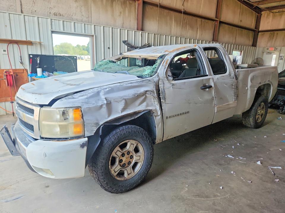 CHEVROLET SILVERADO 2008 with VIN 2GCEC19C281282352 - Photo from auction