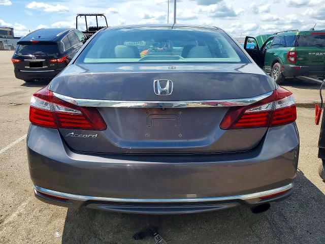 Photo 6 from auction – 2016 HONDA ACCORD with VIN 1HGCR2F32GA024368