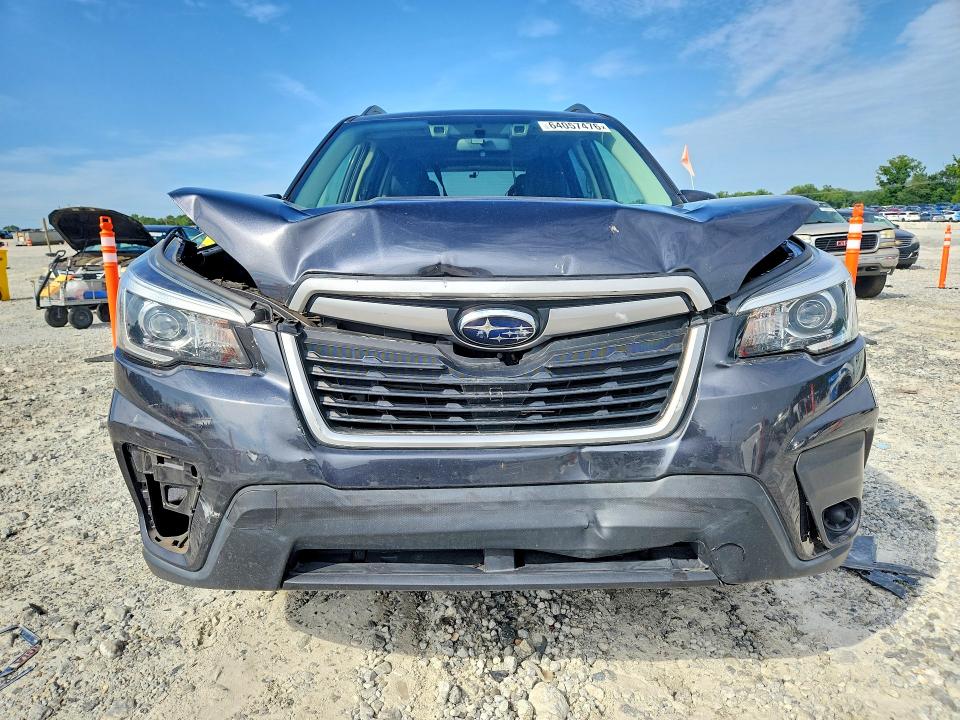 Photo 5 from auction – 2019 SUBARU FORESTER with VIN JF2SKAGC7KH583763