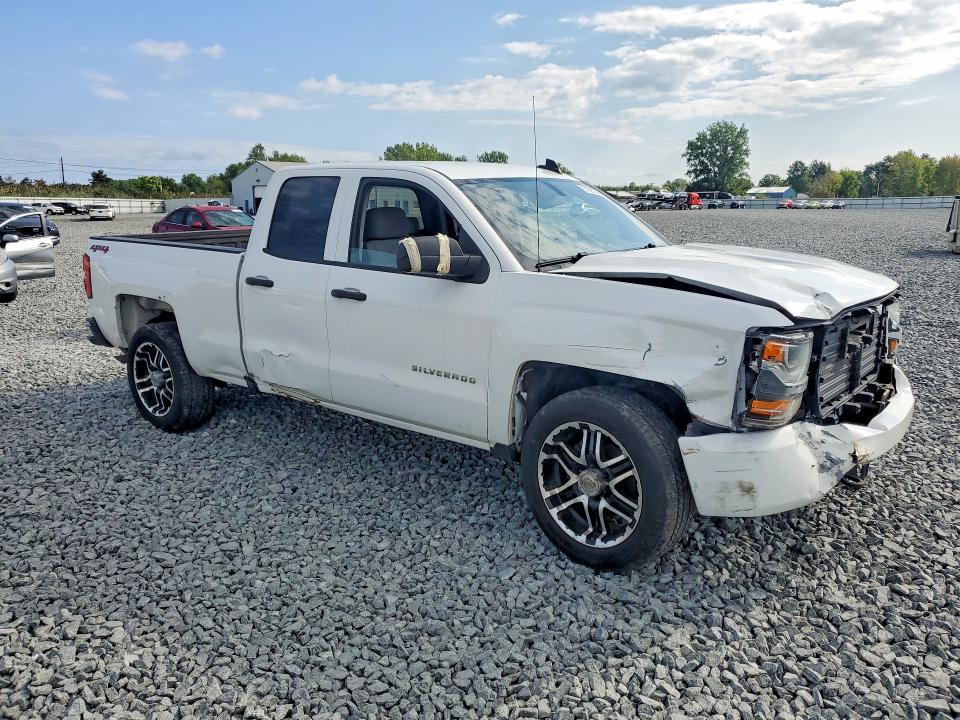 Photo 4 from auction – 2018 CHEVROLET SILVERADO with VIN 1GCVKPECXJZ304655