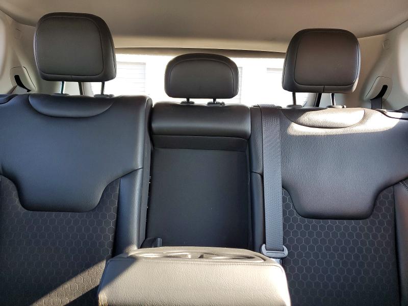 Photo 10 from auction – 2018 JEEP COMPASS with VIN 3C4NJDBB0JT343078