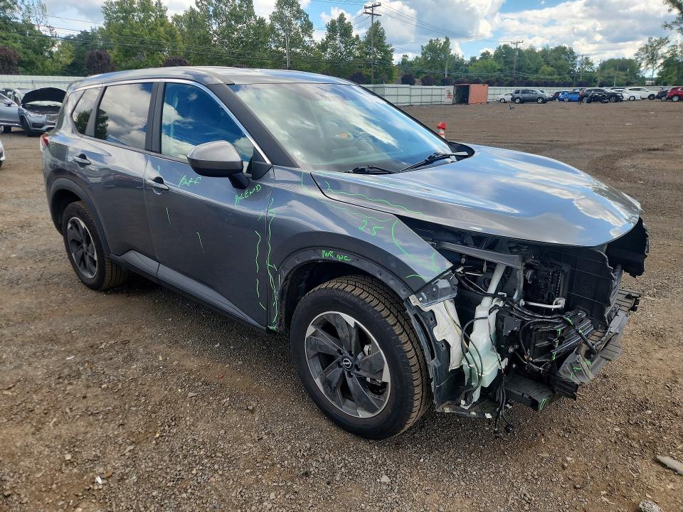 Photo 4 from auction – 2025 NISSAN ROGUE with VIN 5N1BT3BB6SC779725