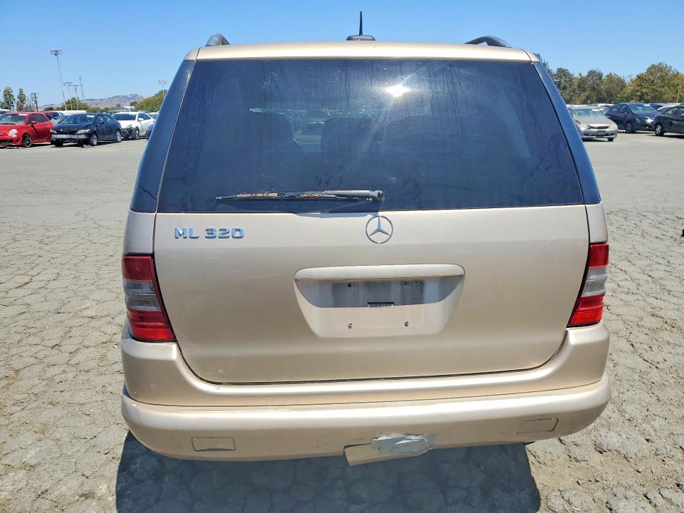 Photo 6 from auction – 2001 MERCEDES-BENZ ML with VIN 4JGAB54E91A243203