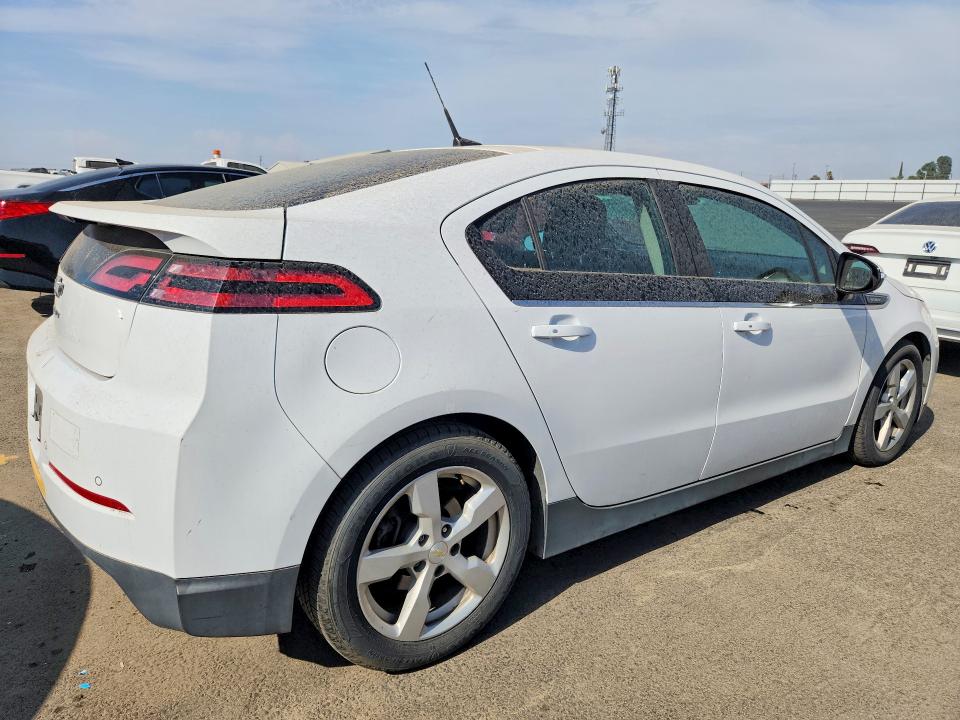 Photo 3 from auction – 2014 CHEVROLET VOLT with VIN 1G1RE6E43EU137806