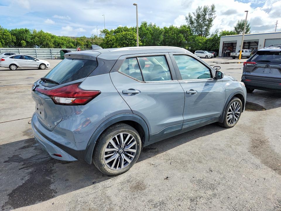 Photo 3 from auction – 2021 NISSAN KICKS with VIN 3N1CP5CV7ML559537