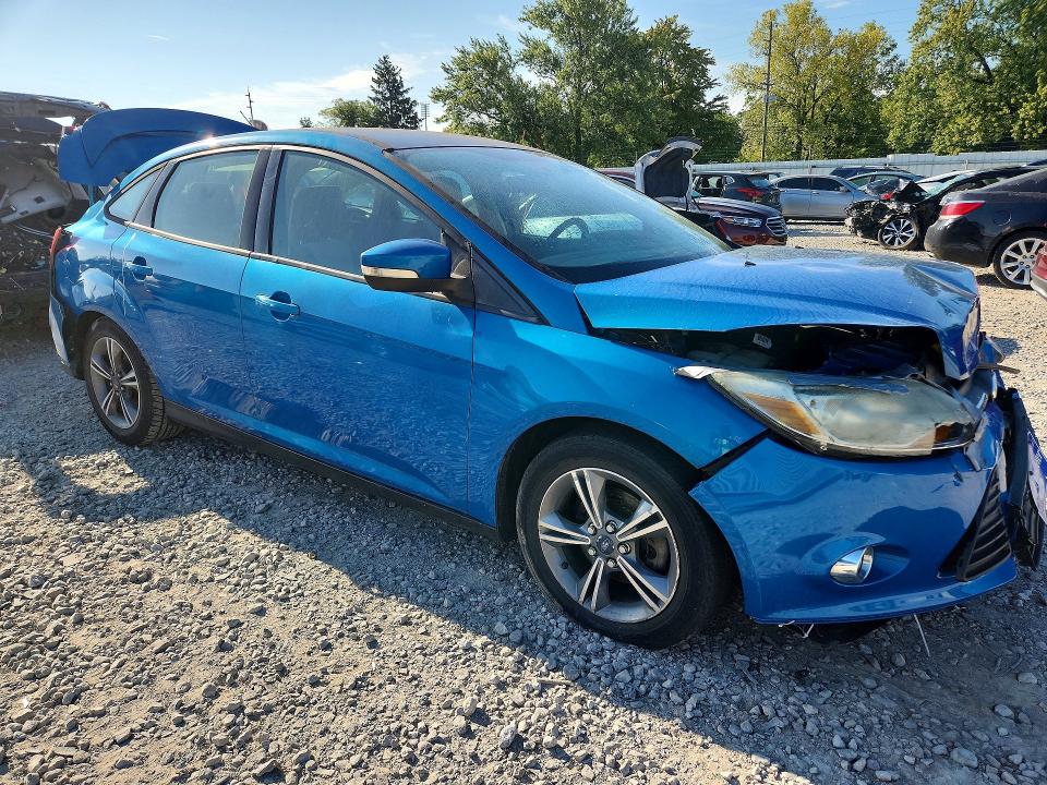 Photo 4 from auction – 2014 FORD FOCUS with VIN 1FADP3F2XEL235539
