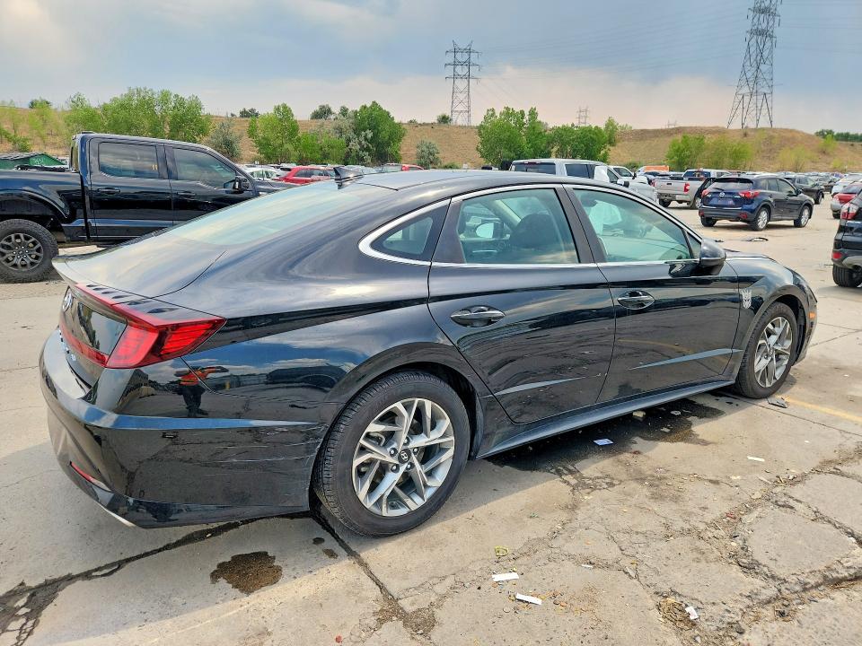 Photo 3 from auction – 2020 HYUNDAI SONATA with VIN 5NPEF4JA4LH038096