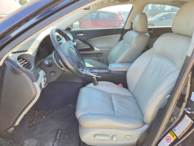 Photo 7 from auction – 2006 LEXUS IS with VIN JTHBE262362001802