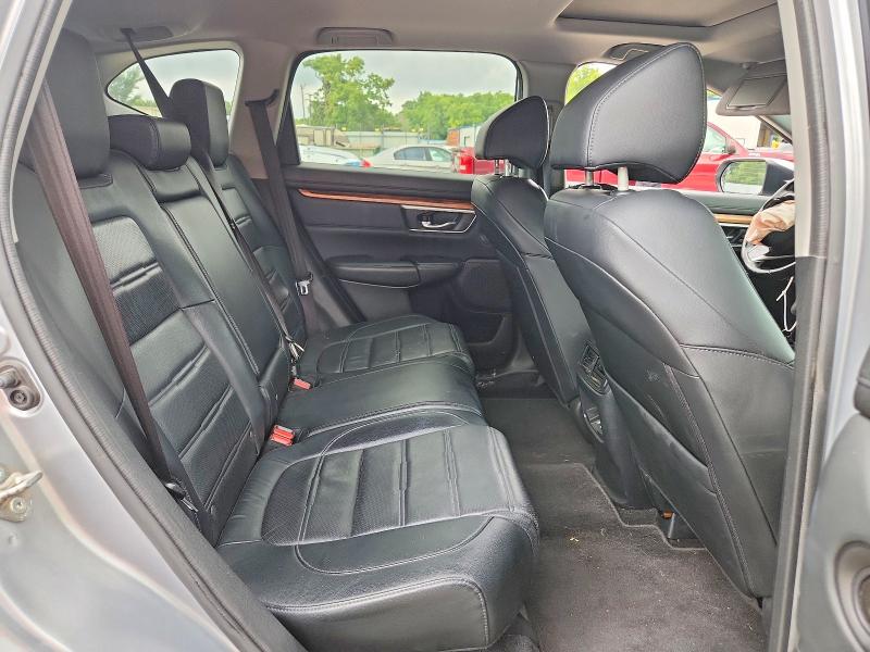 Photo 11 from auction – 2019 HONDA CR-V with VIN 2HKRW2H86KH621258