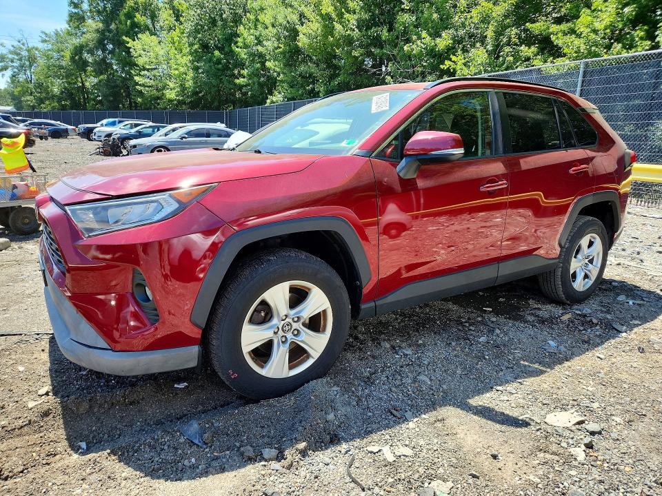 TOYOTA RAV4 2019 с VIN JTMP1RFV1KJ008172 - Фото с аукциона