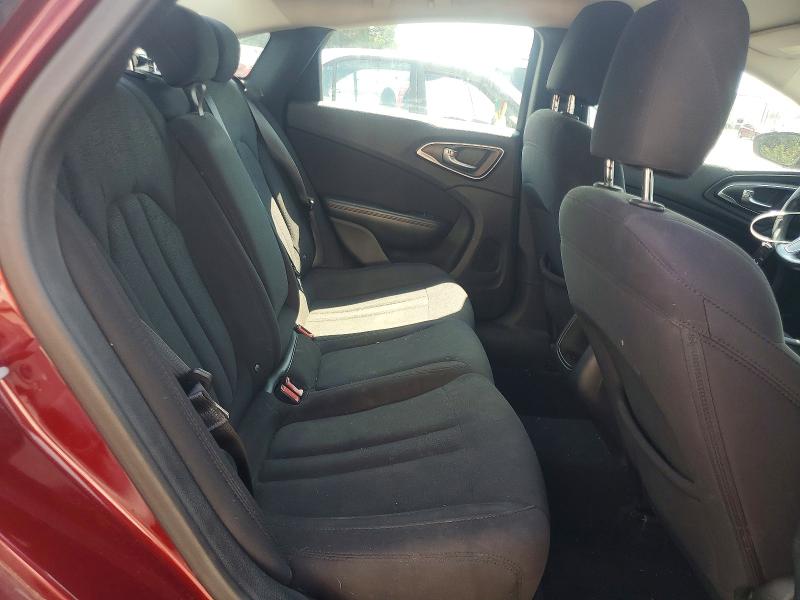 Снимка 10 от търг – 2015 CHRYSLER 200 с VIN 1C3CCCAB3FN602798