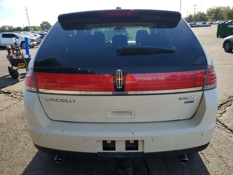 Photo 6 from auction – 2007 LINCOLN MKX with VIN 2LMDU88C37BJ14974