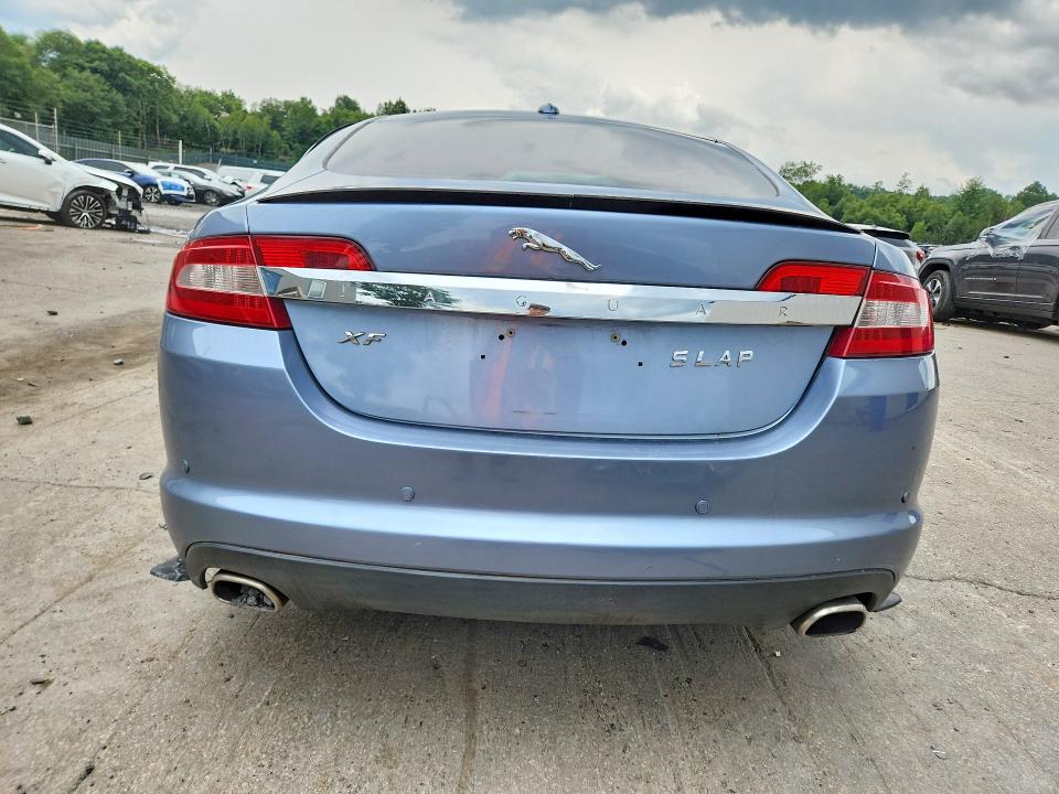 Photo 6 from auction – 2009 JAGUAR XF with VIN SAJWA06B89HR22189