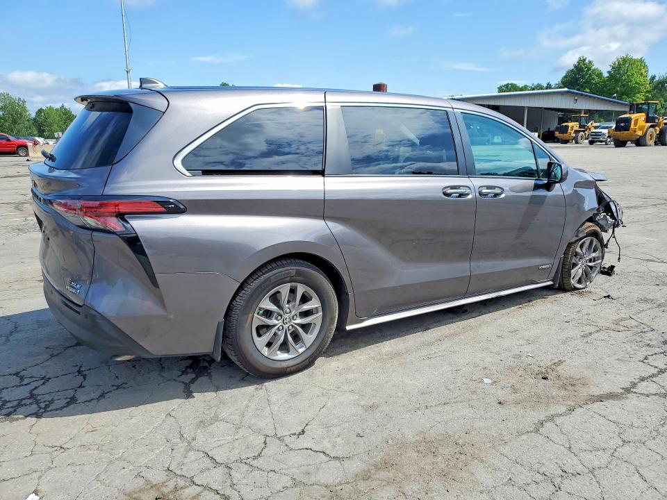 Photo 3 from auction – 2021 TOYOTA SIENNA with VIN 5TDYRKEC2MS006912