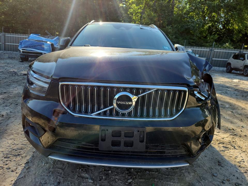 Photo 5 from auction – 2019 VOLVO XC40 with VIN YV4162UL8K2072796