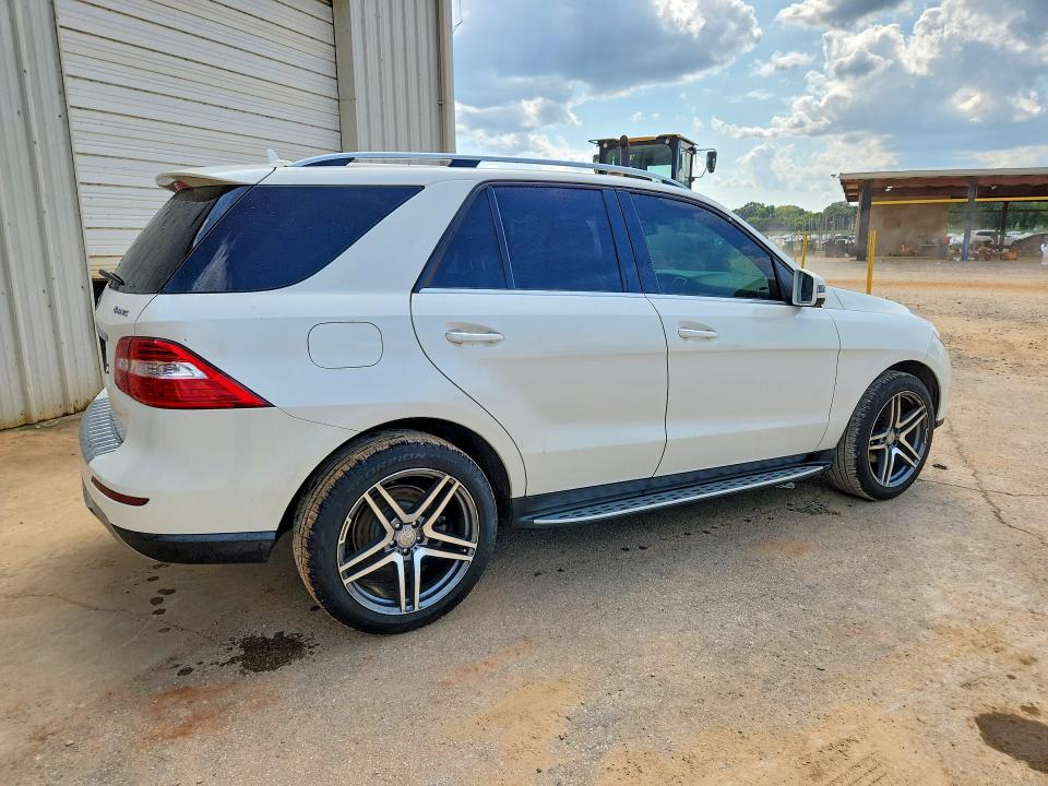 Photo 3 from auction – 2013 MERCEDES-BENZ ML with VIN 4JGDA5HB5DA135262