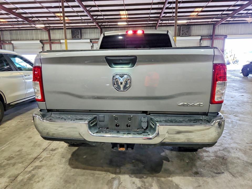 Photo 6 from auction – 2022 RAM 2500 with VIN 3C6UR5CL7NG223401