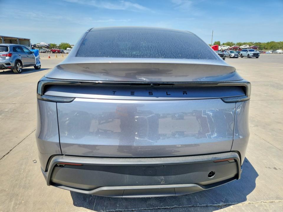 Zdjęcie 6 z aukcji – 2026 TESLA MODEL Y z VIN 7SAYGDED9TF621084