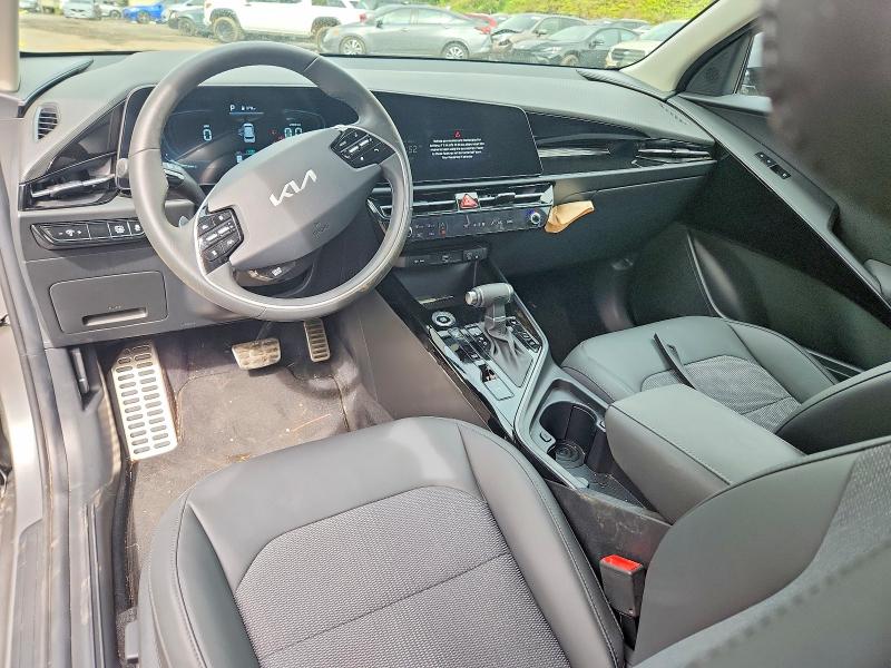 Photo 8 from auction – 2023 KIA NIRO with VIN KNDCR3LE8P5099403