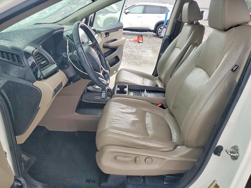Photo 7 from auction – 2018 HONDA ODYSSEY with VIN 5FNRL6H90JB034754