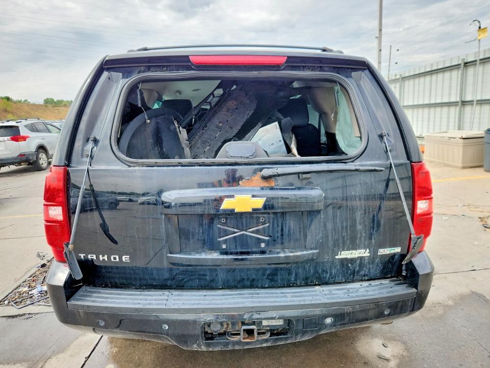Photo 6 from auction – 2012 CHEVROLET TAHOE with VIN 1GNSKBE08CR132423