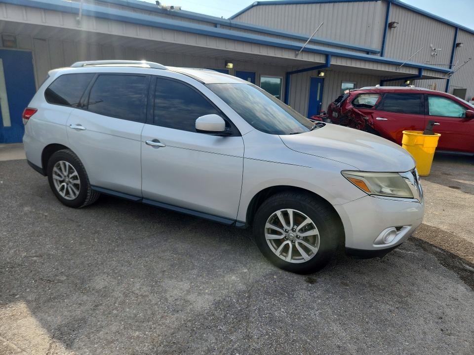 Photo 4 from auction – 2014 NISSAN PATHFINDER with VIN 5N1AR2MN9EC647512