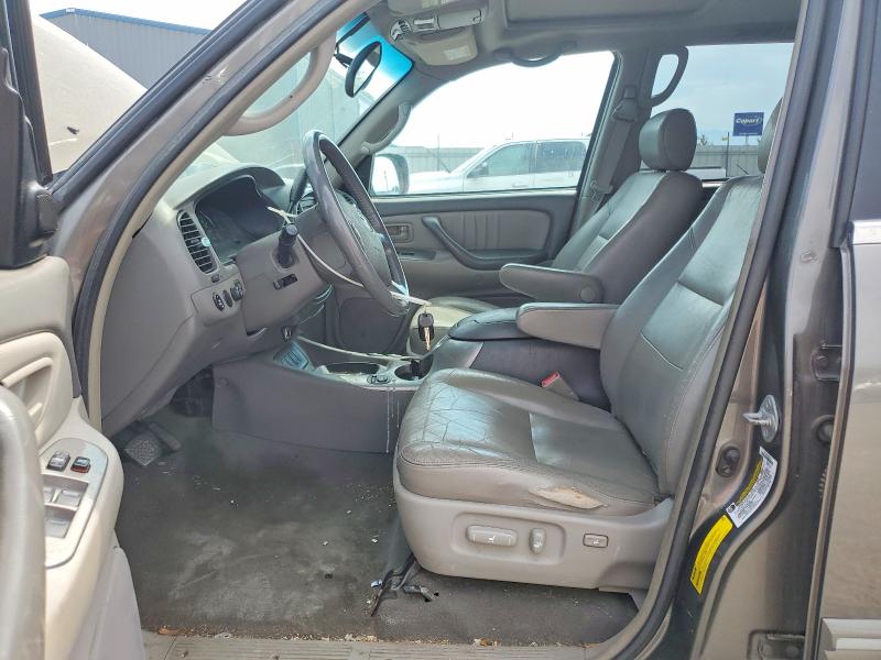 Photo 7 from auction – 2005 TOYOTA SEQUOIA with VIN 5TDBT48A05S240559