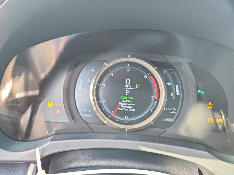 Photo 9 from auction – 2018 LEXUS IS with VIN JTHBA1D27J5079337