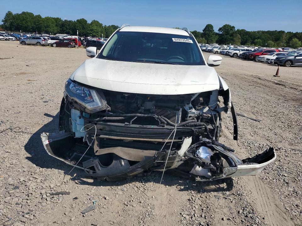 Photo 5 from auction – 2019 NISSAN ROGUE with VIN 5N1AT2MT2KC800016
