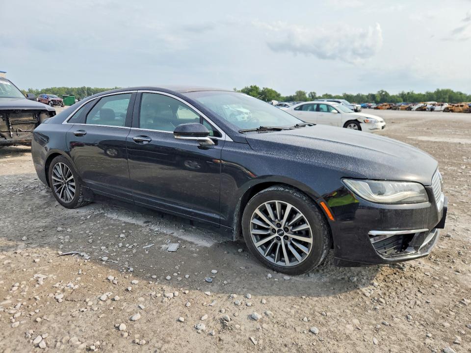 Photo 4 from auction – 2017 LINCOLN MKZ with VIN 3LN6L5LU8HR622835