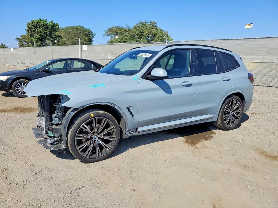 BMW X3 2022 with VIN 5UX53DP06N9J58208 - Photo from auction