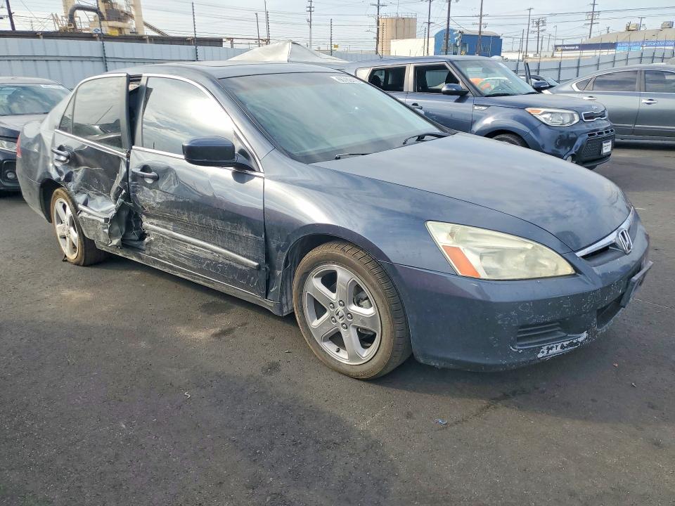 Photo 4 from auction – 2006 HONDA ACCORD with VIN 1HGCM65566A004535
