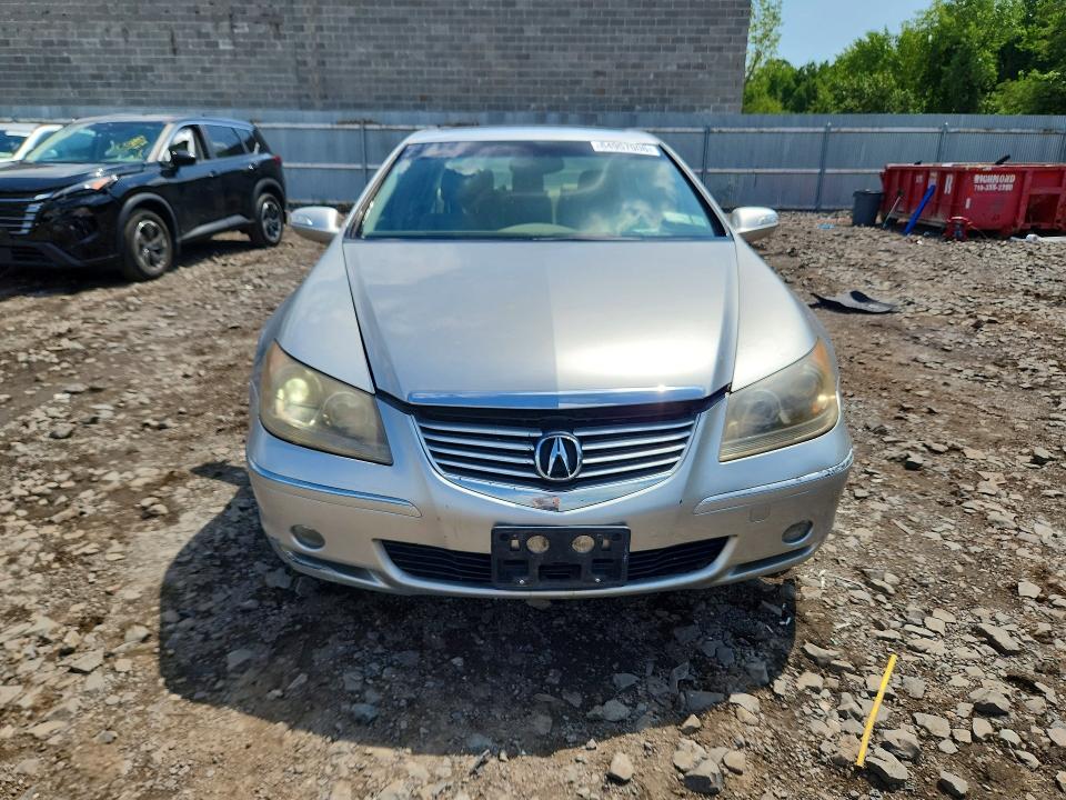 Photo 5 from auction – 2005 ACURA RL with VIN JH4KB16535C012207