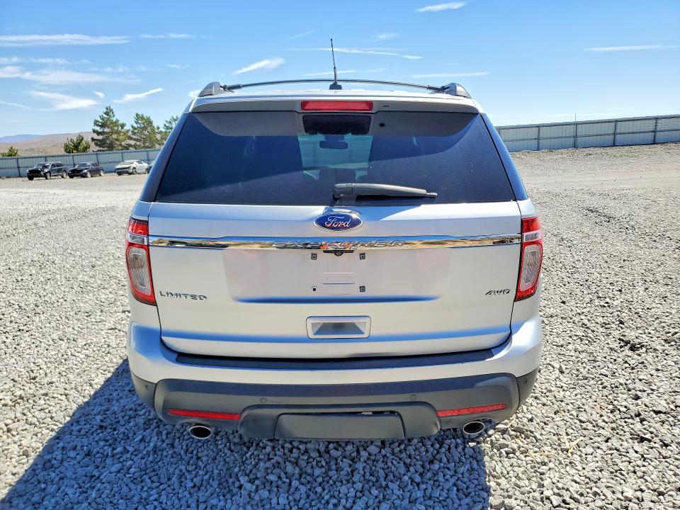 Photo 6 from auction – 2011 FORD EXPLORER with VIN 1FMHK8F81BGA43292