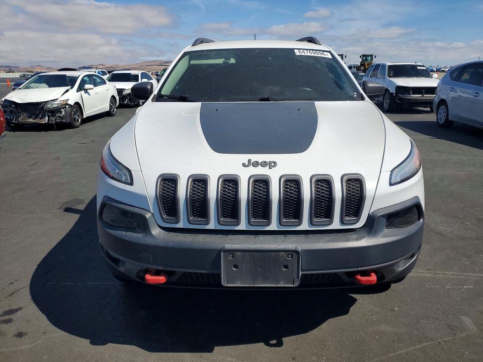 Photo 5 from auction – 2015 JEEP CHEROKEE with VIN 1C4PJMBS6FW728946