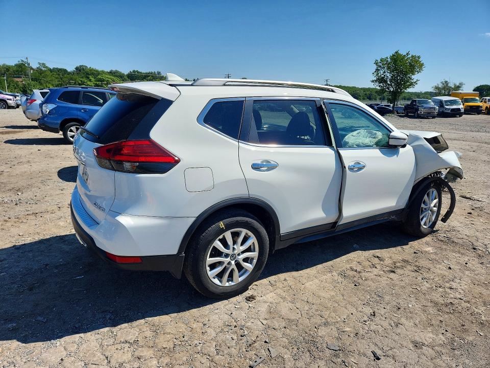 Photo 3 from auction – 2017 NISSAN ROGUE with VIN 5N1AT2MV2HC745318