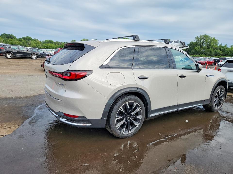 Photo 3 from auction – 2024 MAZDA CX-90 with VIN JM3KKEHA0R1121154
