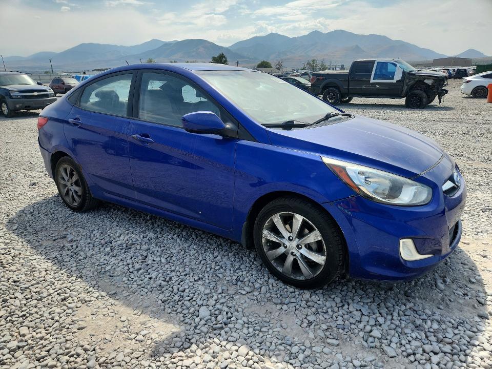 Photo 4 from auction – 2012 HYUNDAI ACCENT with VIN KMHCU4AE7CU115786