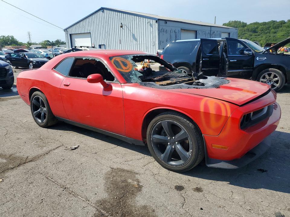 Снимка 4 от търг – 2014 DODGE CHALLENGER с VIN 2C3CDYAG0EH206583