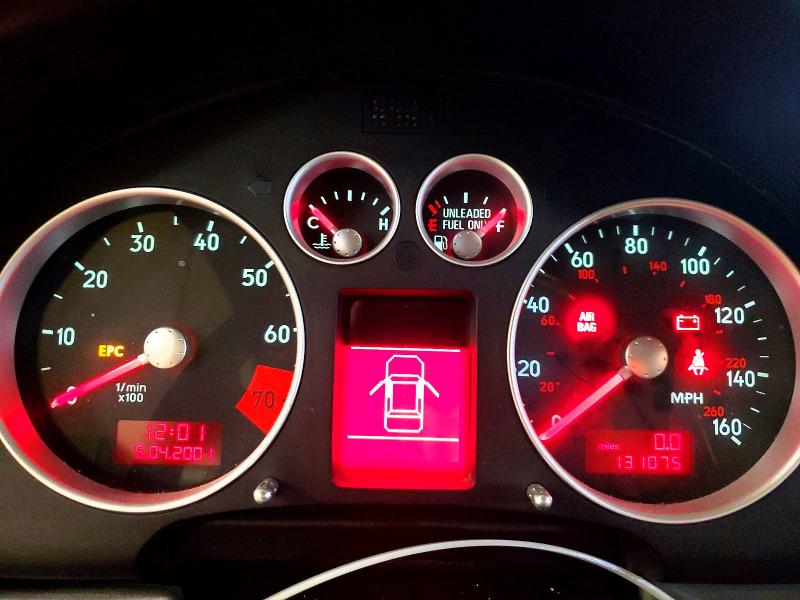 Photo 9 from auction – 2000 AUDI TT with VIN TRUTC28N3Y1001624