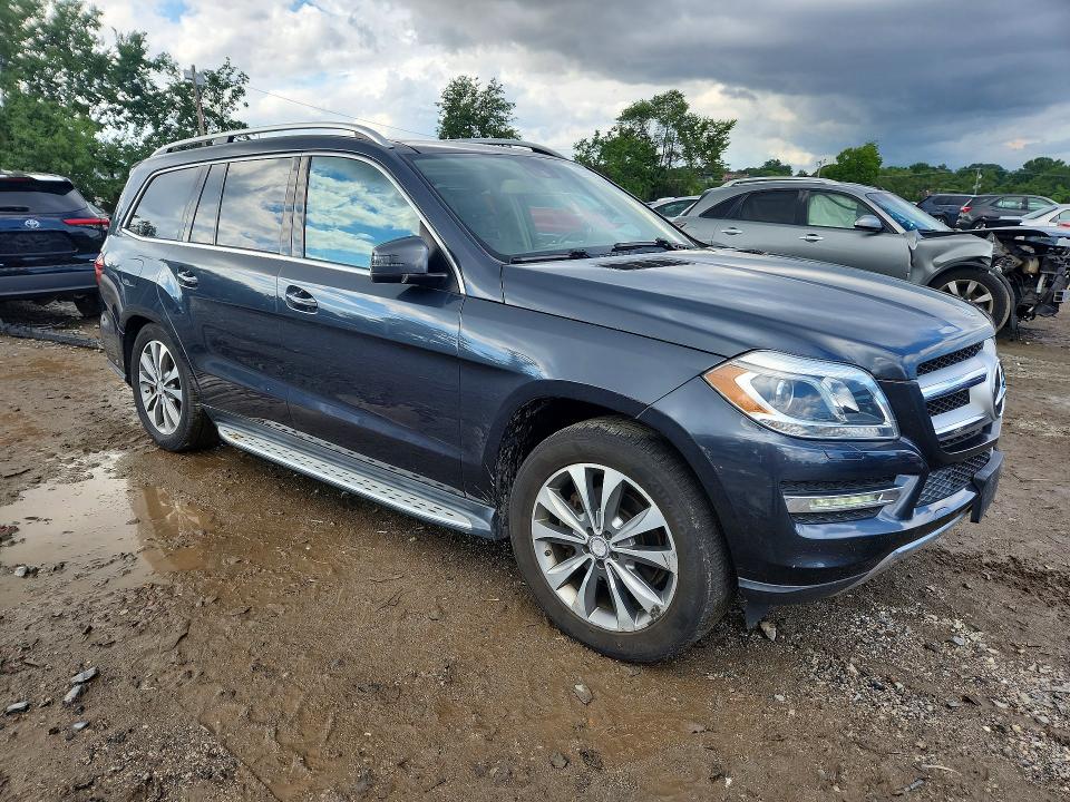 Photo 4 from auction – 2016 MERCEDES-BENZ GL with VIN 4JGDF6EE3GA682010