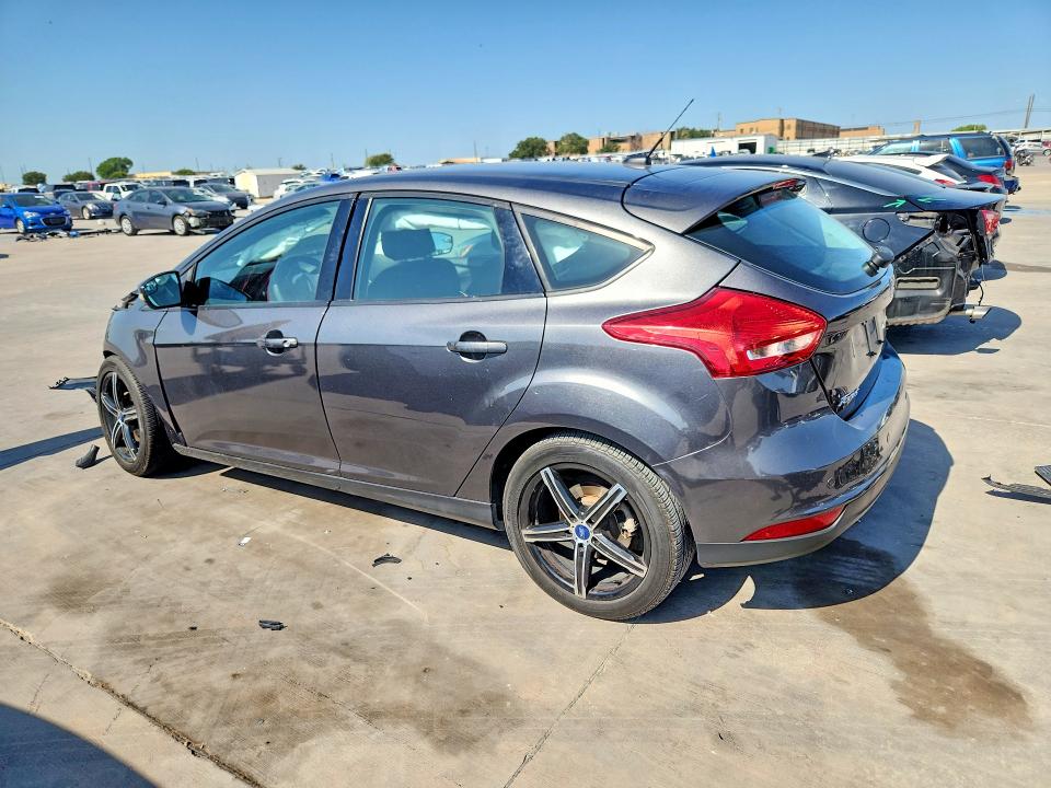 Zdjęcie 2 z aukcji – 2018 FORD FOCUS z VIN 1FADP3M28JL210961