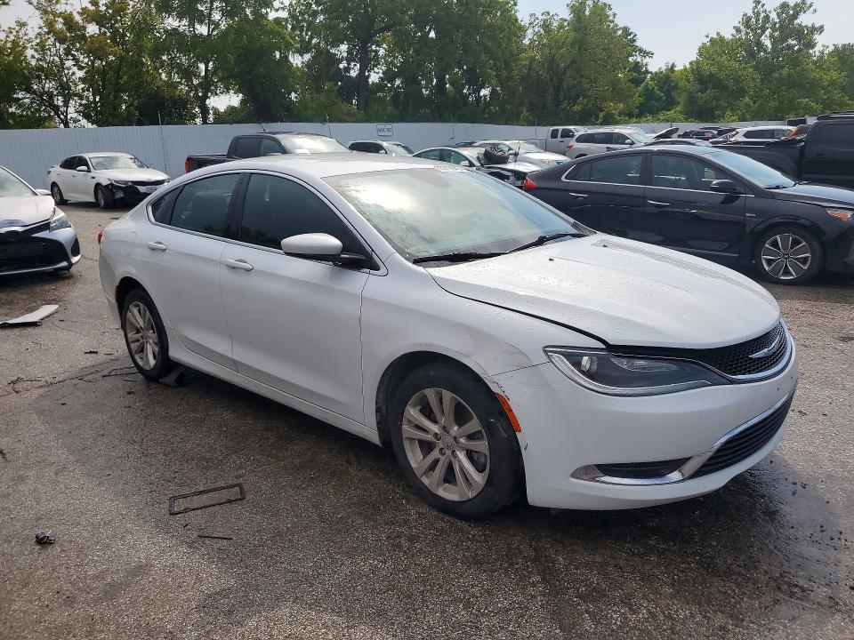 Photo 4 from auction – 2015 CHRYSLER 200 with VIN 1C3CCCAB2FN712466
