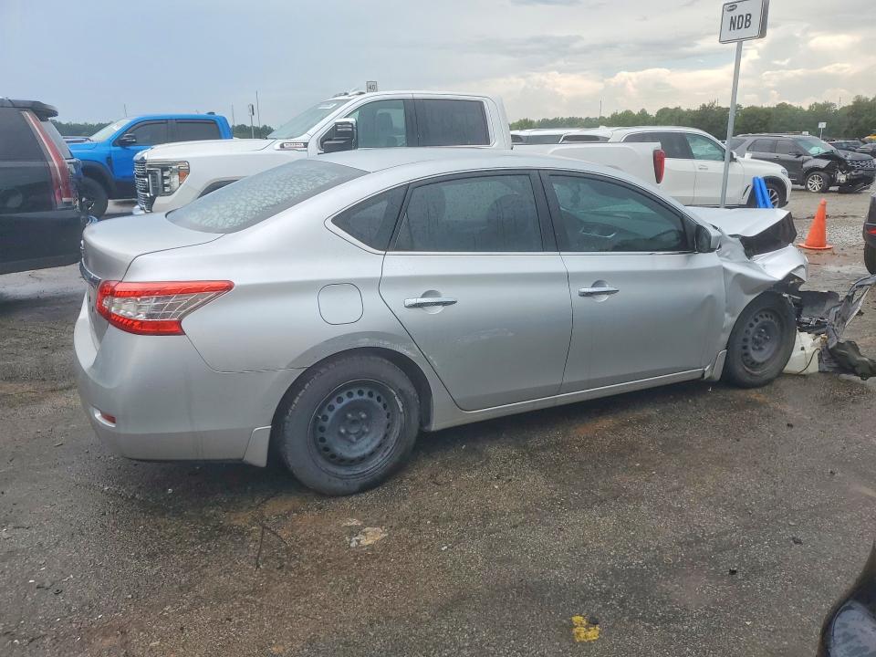 Photo 3 from auction – 2015 NISSAN SENTRA with VIN 3N1AB7AP8FY272297