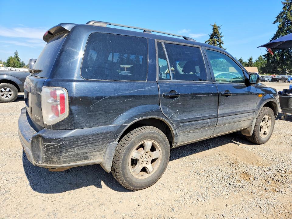 Photo 3 from auction – 2006 HONDA PILOT with VIN 2HKYF18426H534191